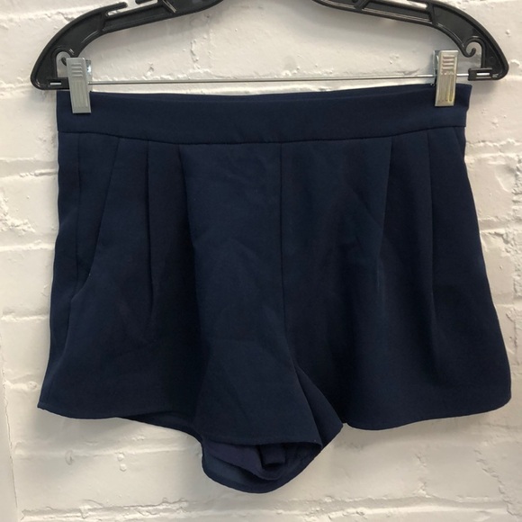 TOBI "JADEN" HIGH WAISTED BLUE SHORTS SIZE SMALL - Picture 5 of 8